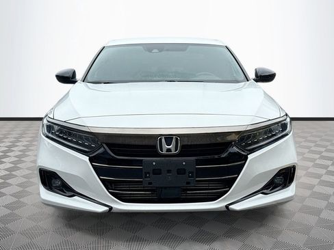 Used 2022 Honda Accord Sport image 2