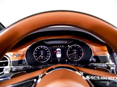 Used 2021 Bentley Continental GT image 14
