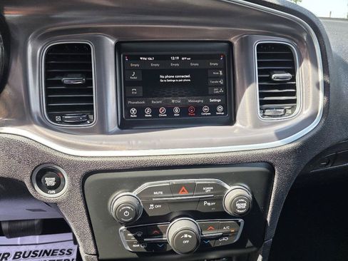 Used 2020 Dodge Charger SXT RWD image 16