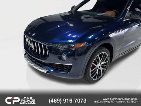 Used 2019 Maserati Levante GranLusso AWD/4WD image 11