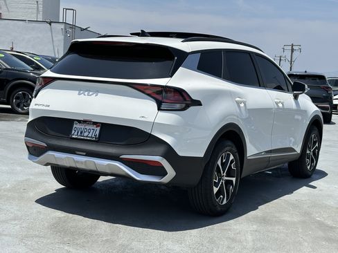 Certified 2025 Kia Sportage EX w/ EX Premium Package AWD/4WD image 6