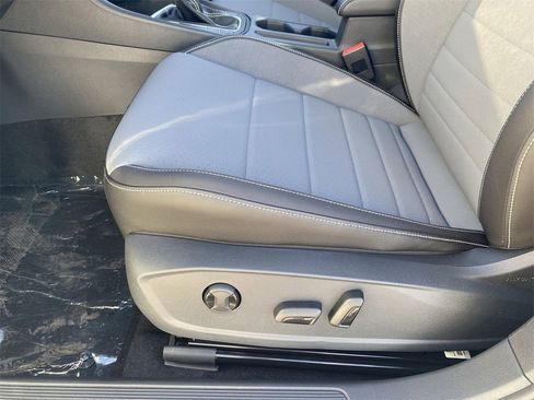 New 2026 Volkswagen Jetta SE image 16