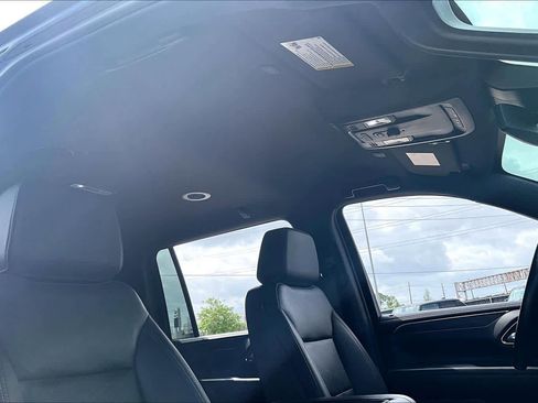 Used 2024 Chevrolet Suburban LT image 14