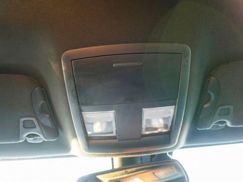 Used 2016 Dodge Challenger SXT image 23