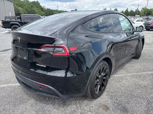 Used 2022 Tesla Model Y Performance AWD/4WD image 2