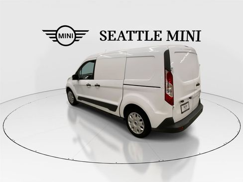 Used 2015 Ford Transit Connect XLT image 8