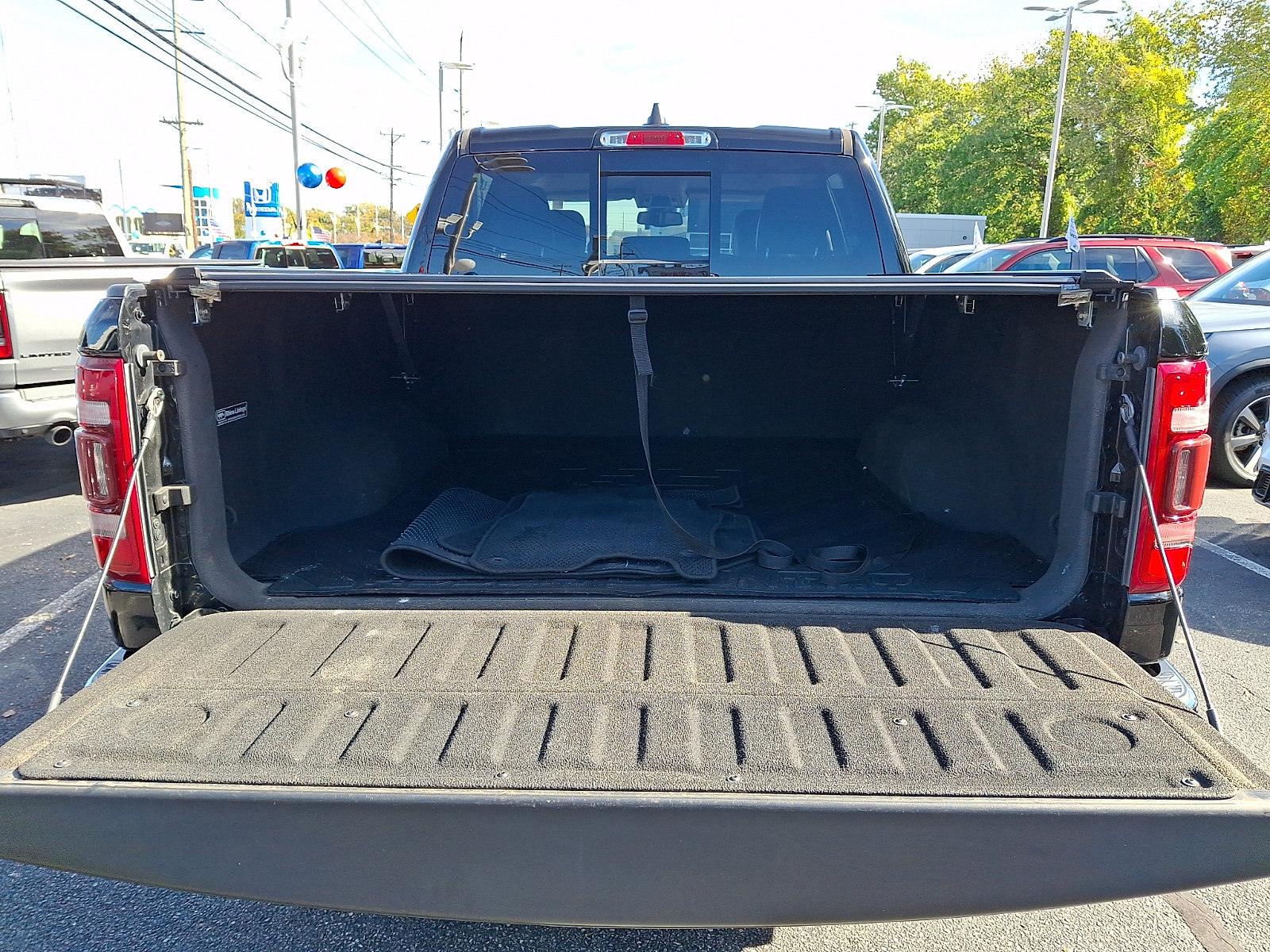 Used 2020 RAM 1500 Laramie AWD/4WD image 20
