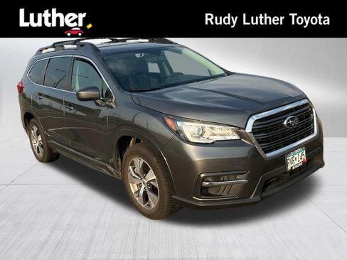Used 2021 Subaru Ascent Premium w/ Convenience Package AWD/4WD image 1
