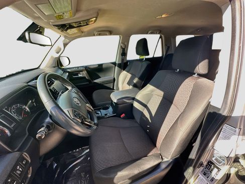 Used 2021 Toyota 4Runner TRD Off-Road AWD/4WD image 13