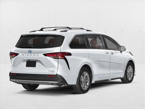 New 2026 Toyota Sienna Platinum image 2