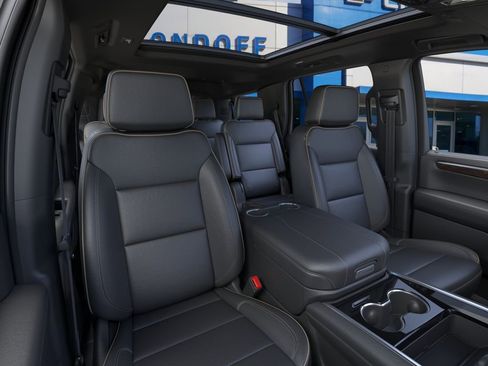 New 2026 Chevrolet Tahoe Premier w/ Sun And Tow Package AWD/4WD image 16