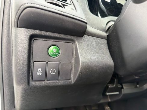 Used 2021 Honda HR-V Sport image 15