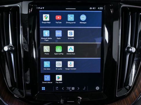 Certified 2024 Volvo XC60 B5 Ultimate w/ Protection Package Premier image 16