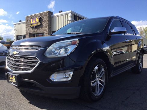Used 2016 Chevrolet Equinox LTZ w/ Enhanced Convenience Package AWD/4WD image 2