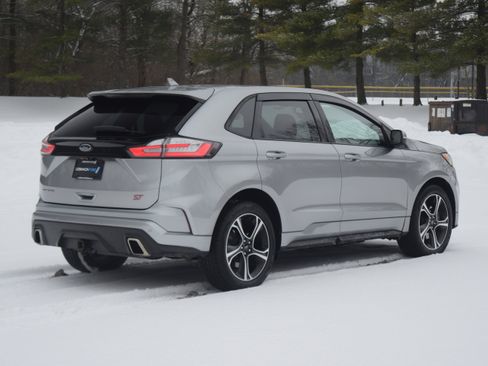 Used 2020 Ford Edge ST image 26