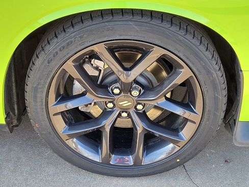 Used 2023 Dodge Challenger GT w/ Plus Package image 7