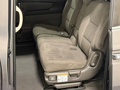 Used 2014 Honda Odyssey EX image 9