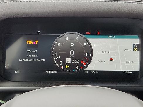 Used 2023 Land Rover Defender 110 75th Limited Edition image 9