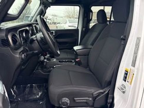 Used 2022 Jeep Wrangler Unlimited Sport image 9