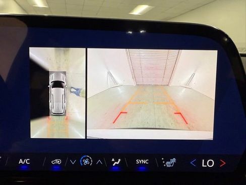 New 2026 Chevrolet Traverse LT image 19