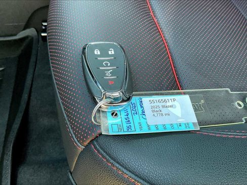 Used 2025 Chevrolet Blazer RS w/ Driver Confidence II Package image 19