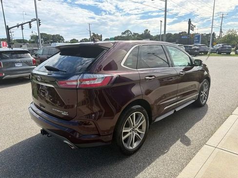 Used 2019 Ford Edge Titanium w/ Equipment Group 301A AWD/4WD image 11