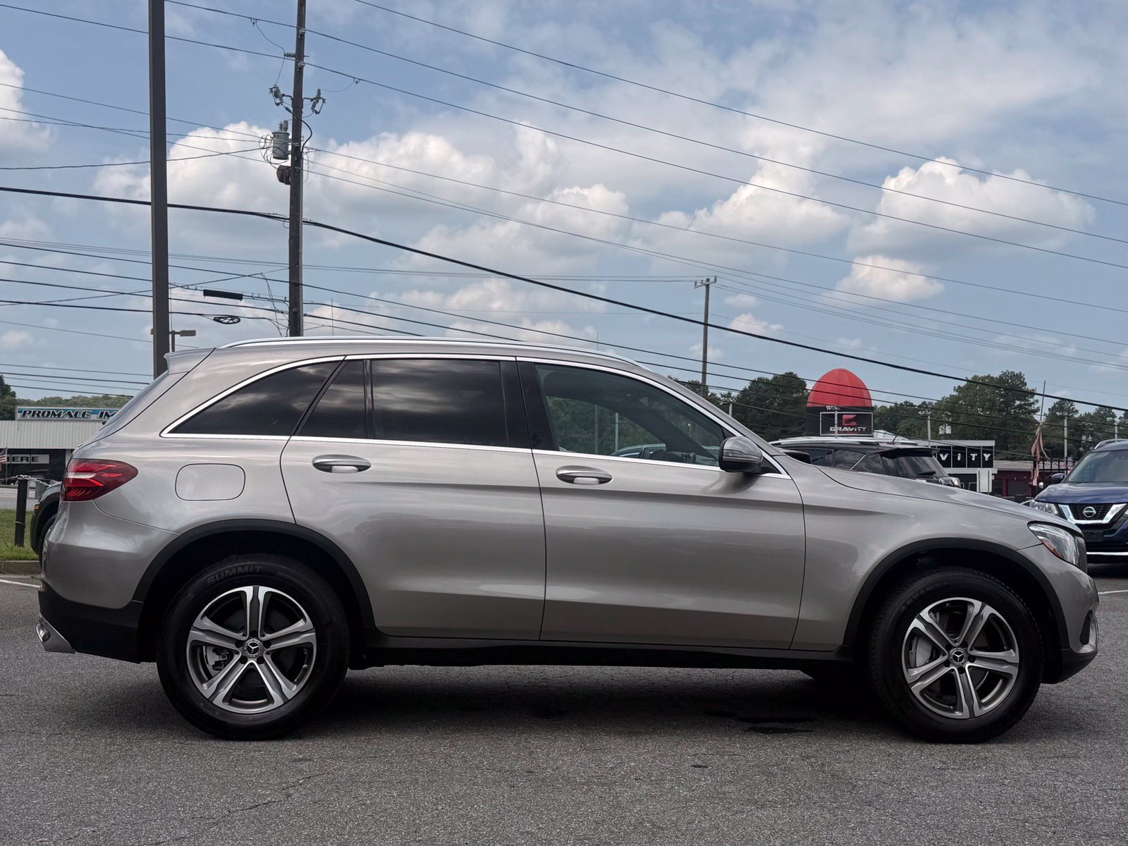 Used 2019 Mercedes-Benz GLC 300 4MATIC w/ Premium Package image 6