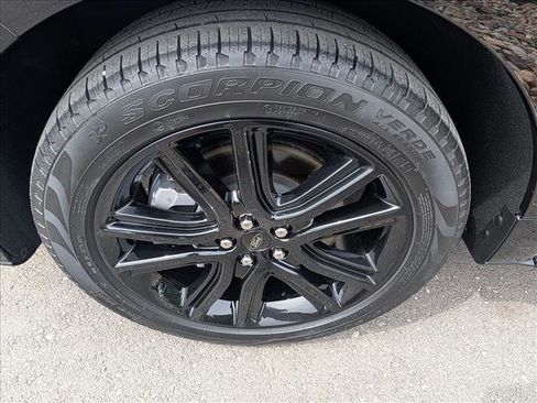 Used 2023 Ford Edge ST-Line AWD/4WD image 9