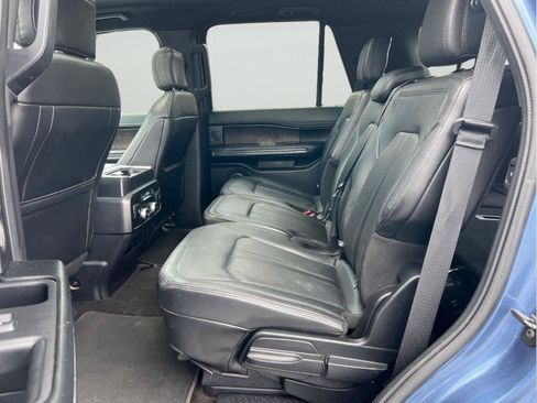 Used 2018 Ford Expedition Limited w/ Equipment Group 301A AWD/4WD image 12