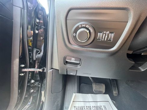 Used 2023 Jeep Grand Cherokee L Laredo AWD/4WD image 14