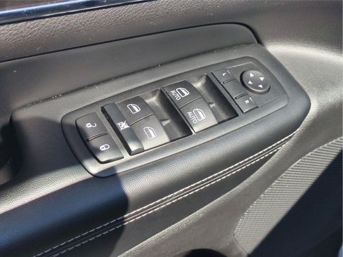 Used 2015 Jeep Grand Cherokee Limited AWD/4WD image 13