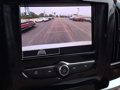 Certified 2023 Chevrolet Traverse LS FWD image 19