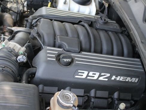 Used 2015 Dodge Challenger SRT w/ Technology Group image 63