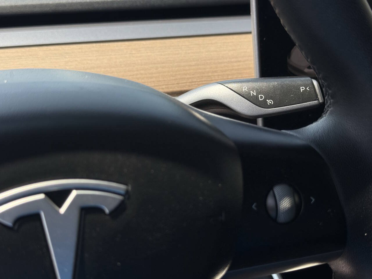 Used 2021 Tesla Model Y Long Range AWD/4WD image 15
