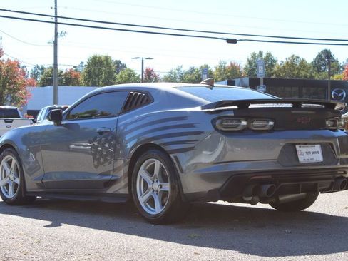 Used 2020 Chevrolet Camaro LT w/ RS Package image 5