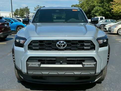Used 2026 Toyota 4Runner TRD Off-Road Premium AWD/4WD image 2