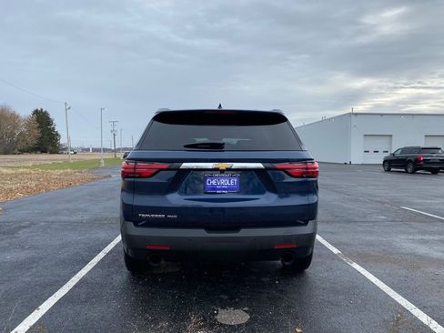 Used 2022 Chevrolet Traverse LS image 6