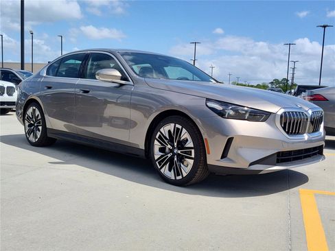 New 2026 BMW 530i RWD image 5