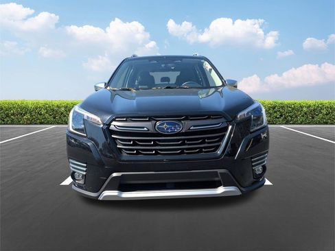 Used 2022 Subaru Forester Touring image 9
