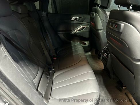 Used 2022 BMW X6 xDrive40i AWD/4WD image 21