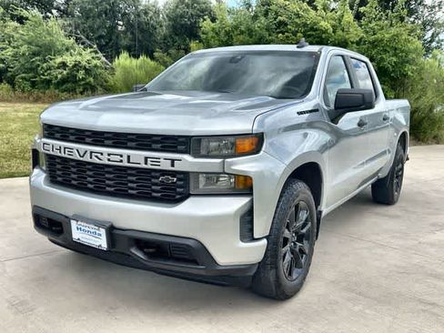 Used 2022 Chevrolet Silverado 1500 Custom w/ LPO, Dark Essentials Package RWD image 2