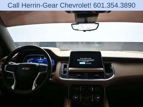 Used 2023 Chevrolet Tahoe Premier AWD/4WD image 19