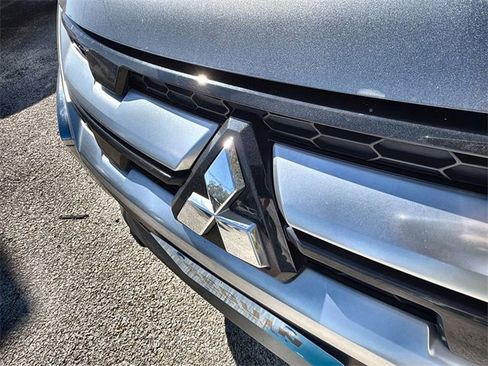 Used 2023 Mitsubishi Outlander Sport SE image 29