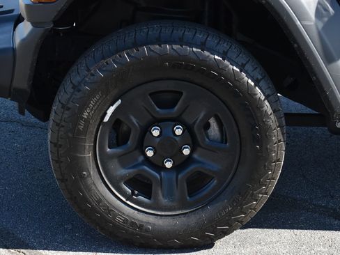 Used 2024 Jeep Wrangler Unlimited Sport AWD/4WD image 10