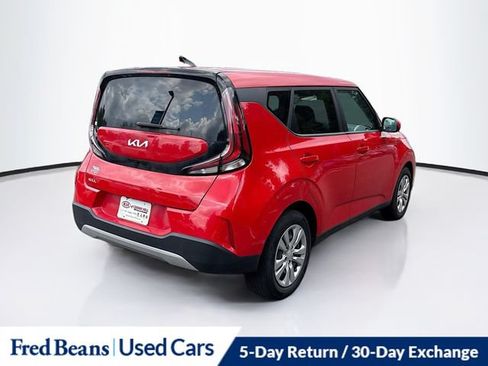 Used 2023 Kia Soul LX FWD image 9