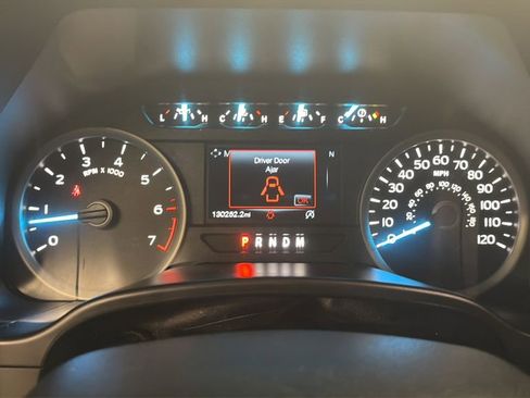 Used 2019 Ford F150 XLT w/ Trailer Tow Package image 13