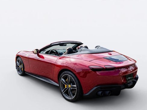 Certified 2025 Ferrari Roma Spider RWD image 8
