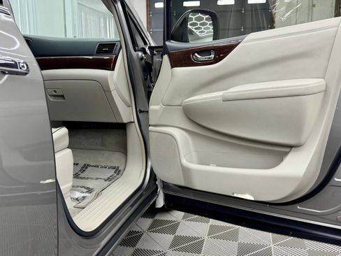 Used 2013 Nissan Quest SL w/ Value Cargo Pkg image 6