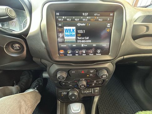 Used 2022 Jeep Renegade Sport w/ Sport Appearance Group image 14