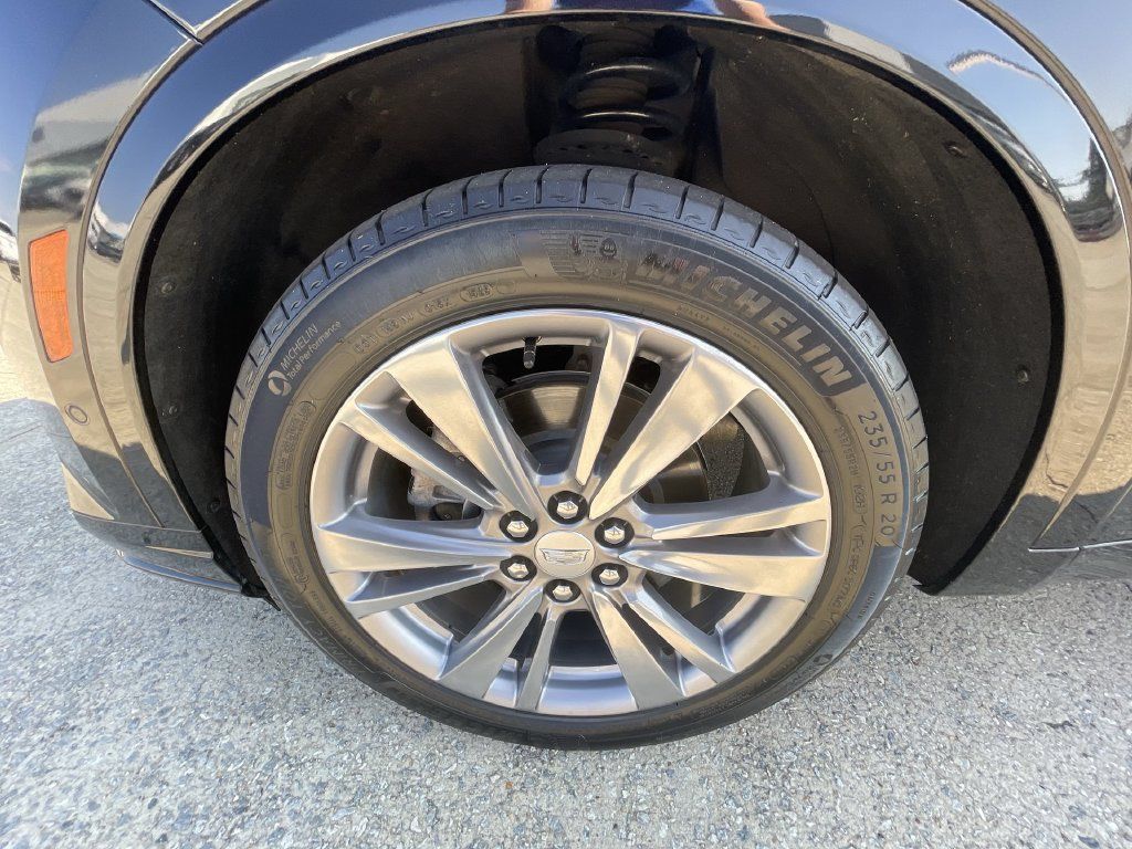 Used 2023 Cadillac XT6 Premium Luxury w/ Technology Package FWD image 33